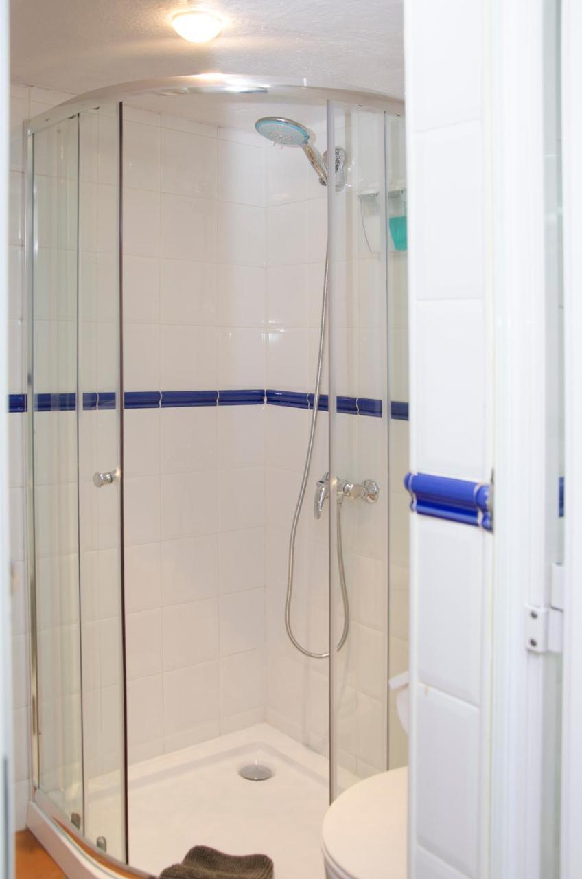 Apartment Vacarisses Torreblanca Estacion, Piscina Privada エクステリア 写真